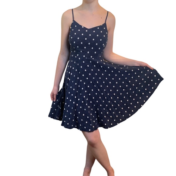 Old Navy Dresses & Skirts - Old Navy Navy White Polka Dot Spaghetti Strap Smocked Back Sundress Women’s XS